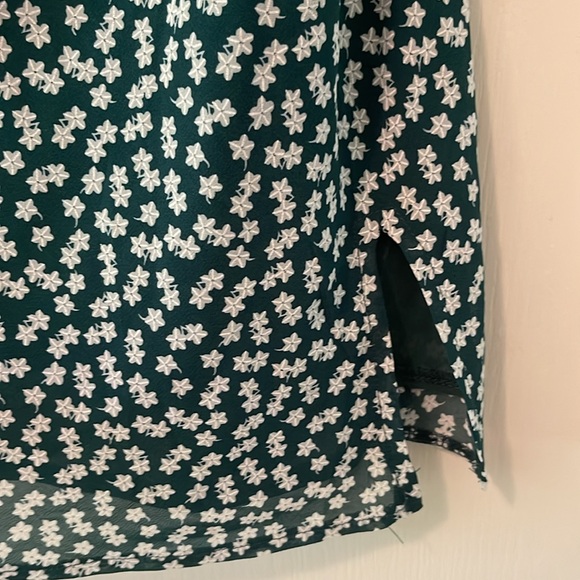 Princess Polly Flower Mini Dress - Picture 3 of 3